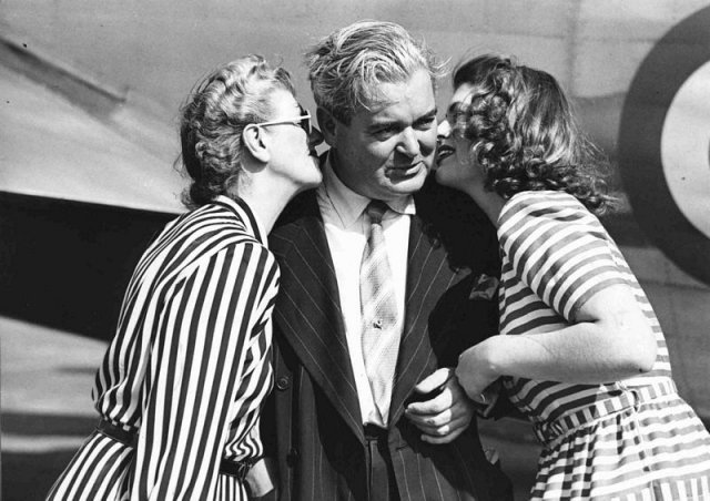 mutt summers in 1948 0378-0172